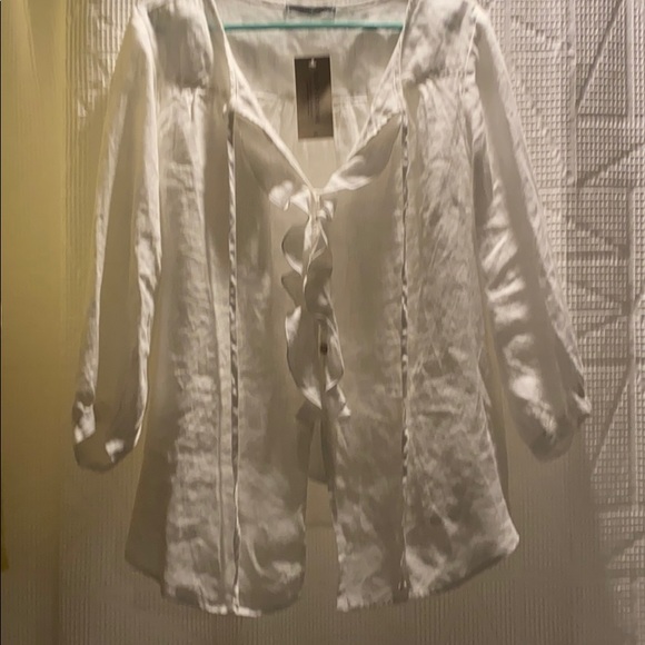 cut loose Tops - Cut loose romantic shirt